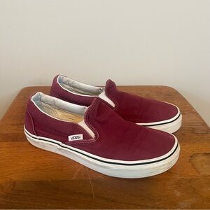 Vans Classic Slip ons in Maroon size 7